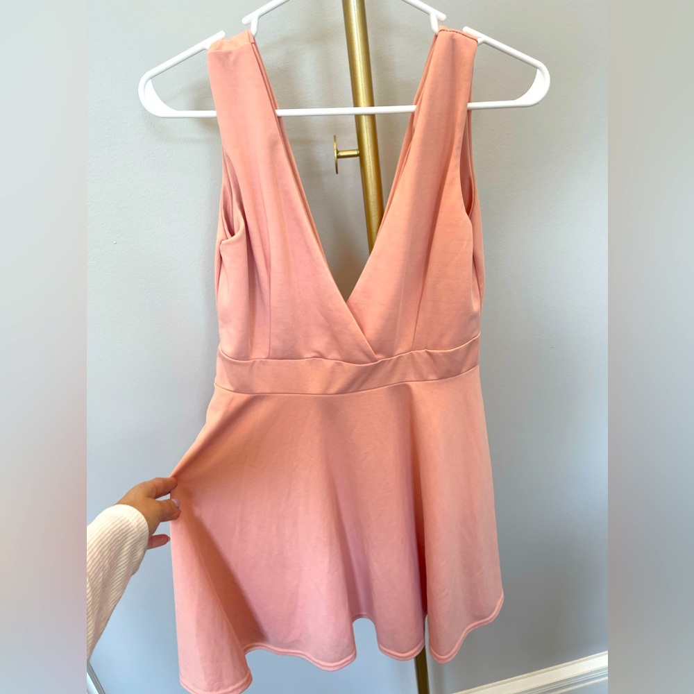 Tobi fit and flare thick knit pink mini dress, deep v, size small